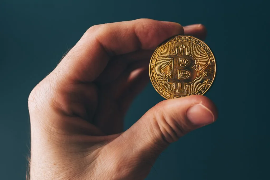 Different between ICO and sto